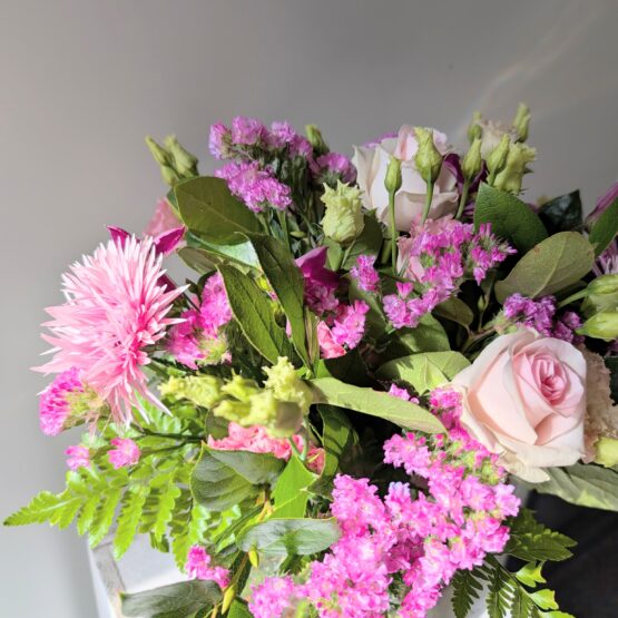 roze rond boeket - Afbeelding 2