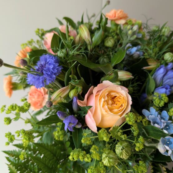 zalm-blauw rond boeket - Afbeelding 2